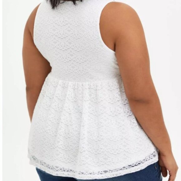 Torrid Brand NWT Size 0 (Medium) Babydoll Lace V-Neck Tank Top White Buttons - Picture 2 of 6